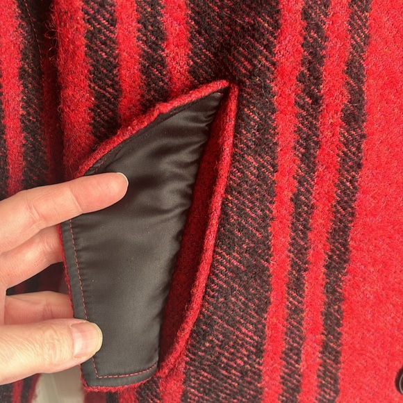 Frame Buffalo Checkered Wool Blend Pea Coat   Red and Black. - Picture 3 of 7